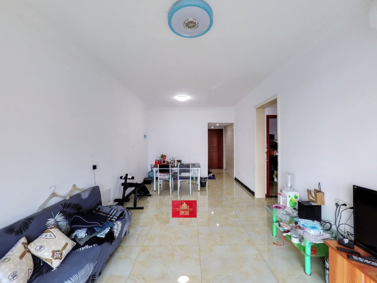 西区中心小学旁御水湾精装修两房 高层南向仅95万